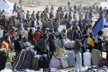 tunisia-libya-refugees.jpg